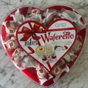 Waferello heart Gift Box 350g